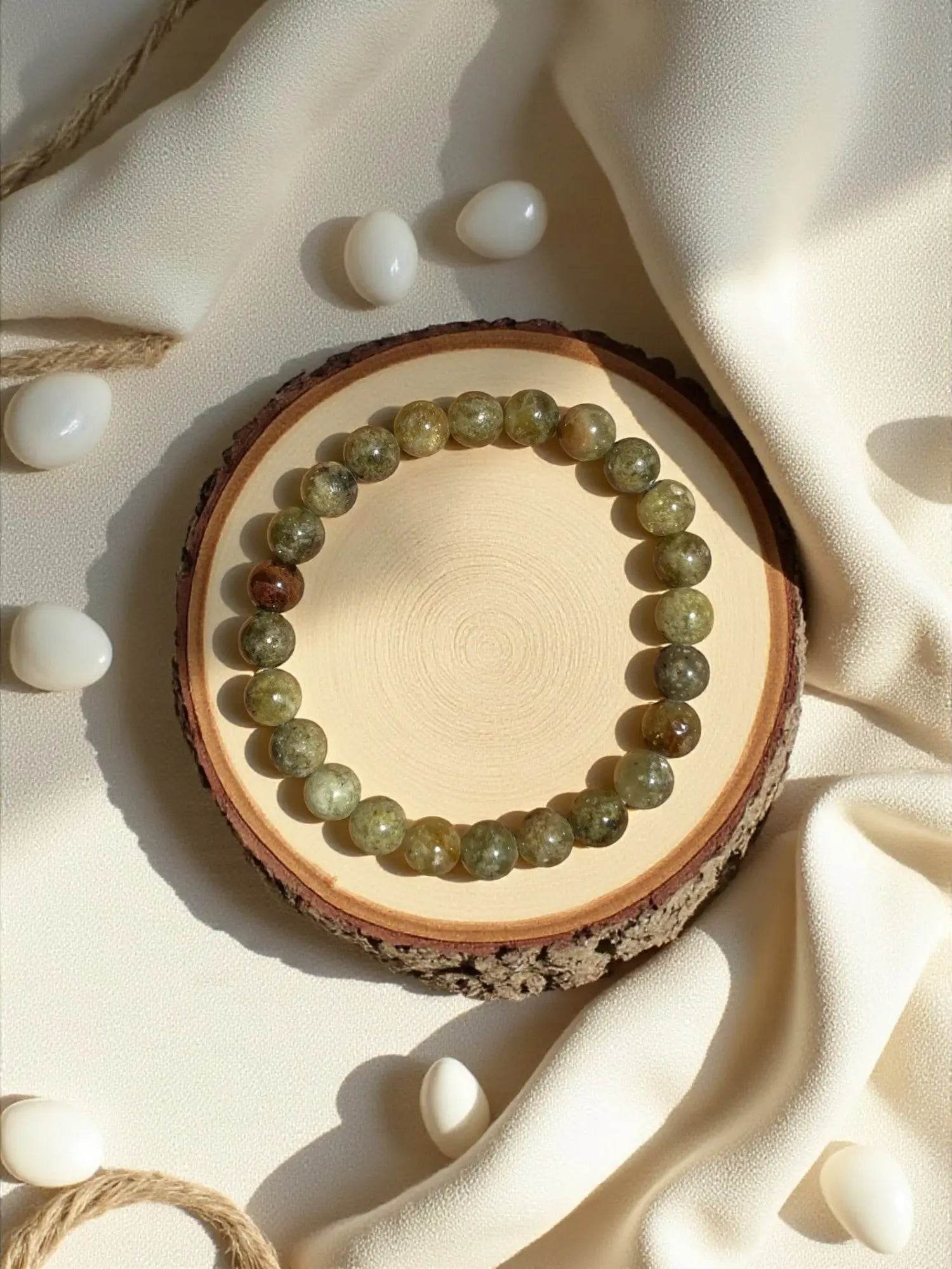 Grenat vert Grossulaire - Mali Q.A - BD PIERRES NATURELLES