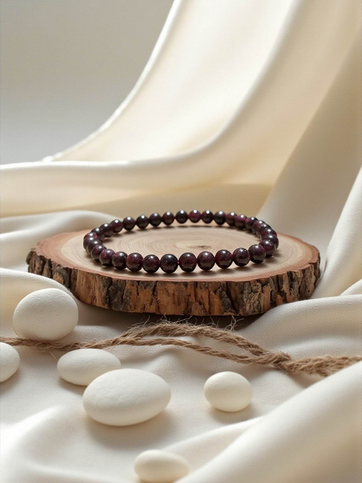 Grenat rouge almandin - Pakistan - BD PIERRES NATURELLES