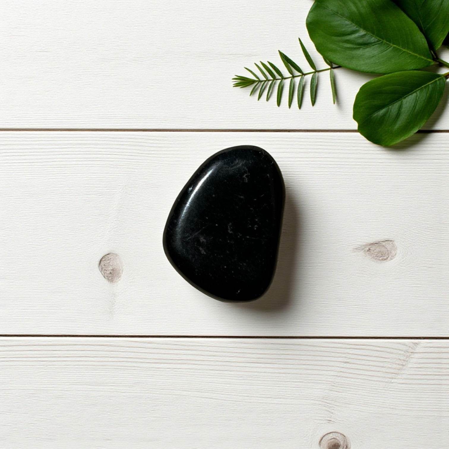 Tourmaline Noir - Madagascar - BD PIERRES NATURELLES